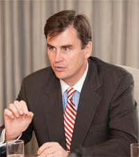 Portrait of Neal Livingston, Global Head of Transaction, Services Origination, RBS