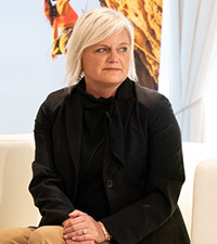 Portrait of Jayna Bundy – General Manager of Procurement, Microsoft