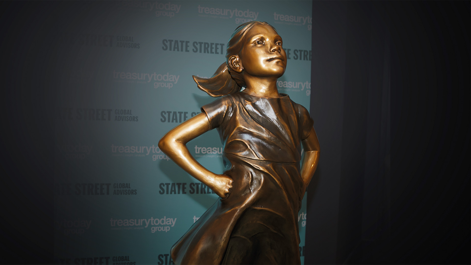 Fearless girl – Sculpture by Kristen Visbal, commissioned by State Street Global Advisors