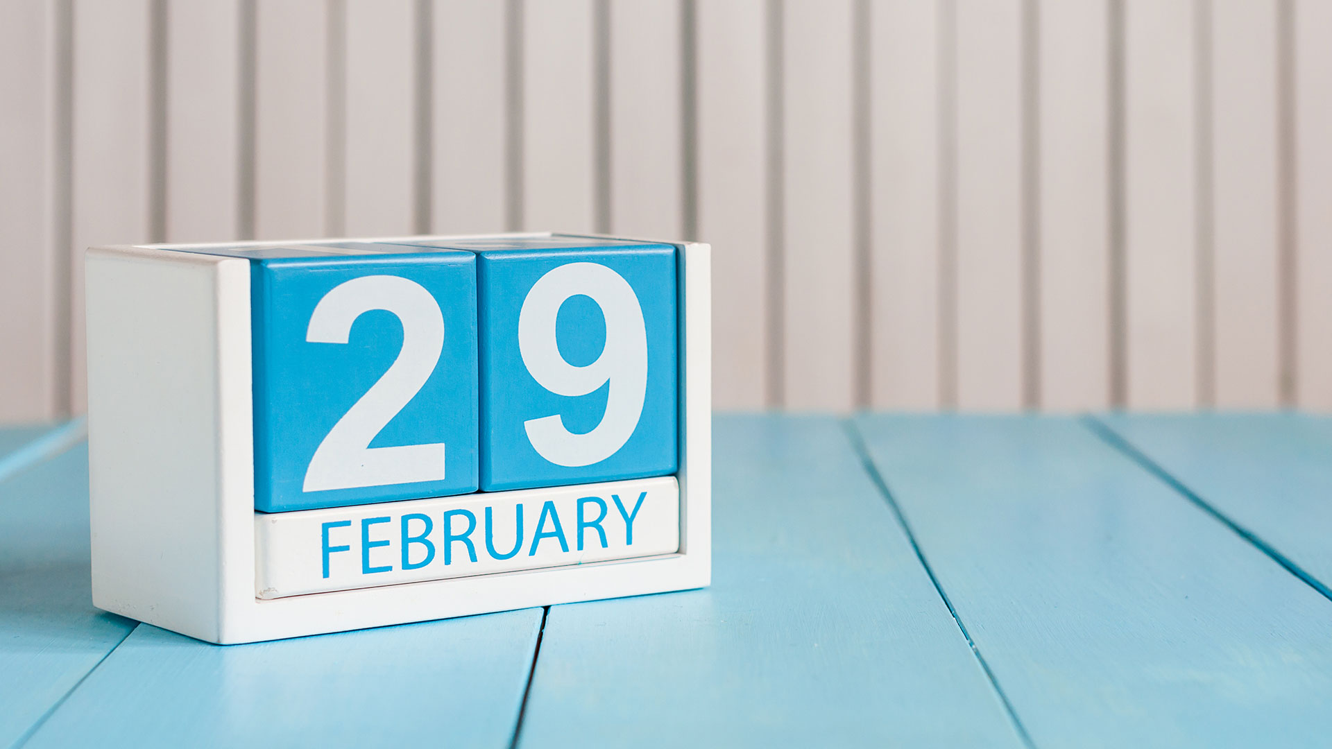 Wooden block calendar displaying 29 February