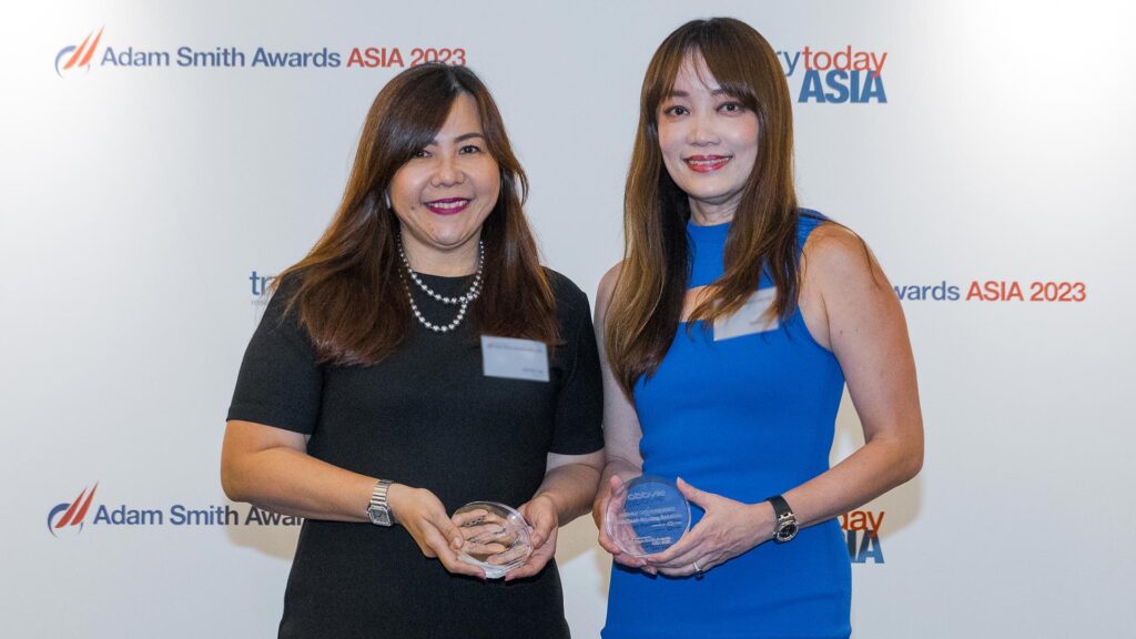 Photo of Cindy Lee, AbbVie and Winnie Yap, HSBC.