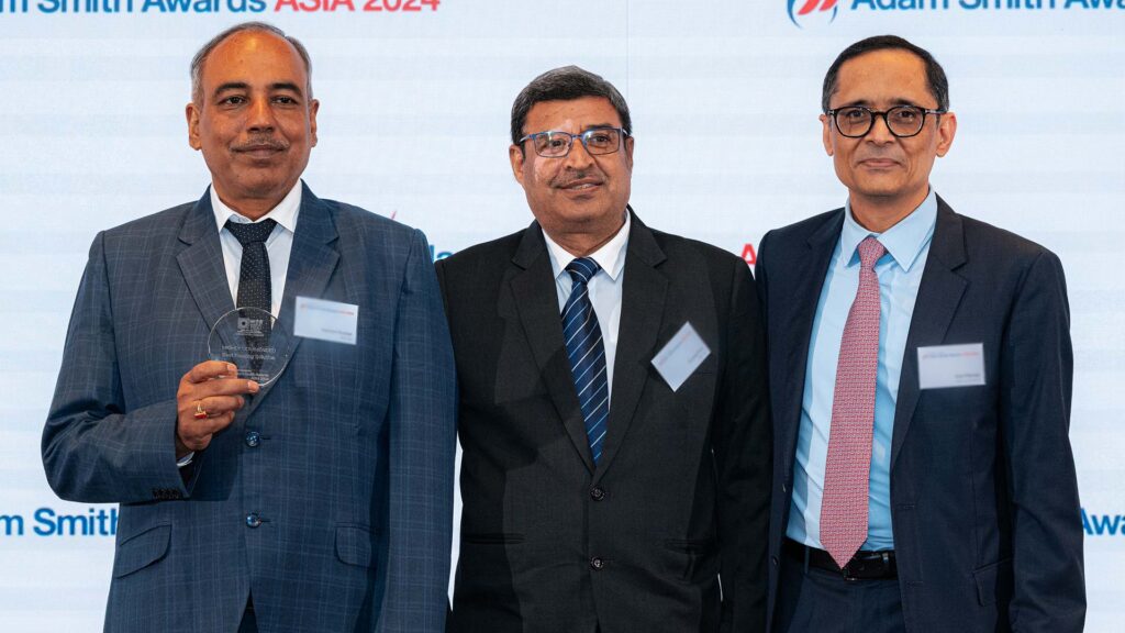 Photo of Hemant Kumar and Koshal Puri, REC Limited and Aziz Parvez, Bank of America.