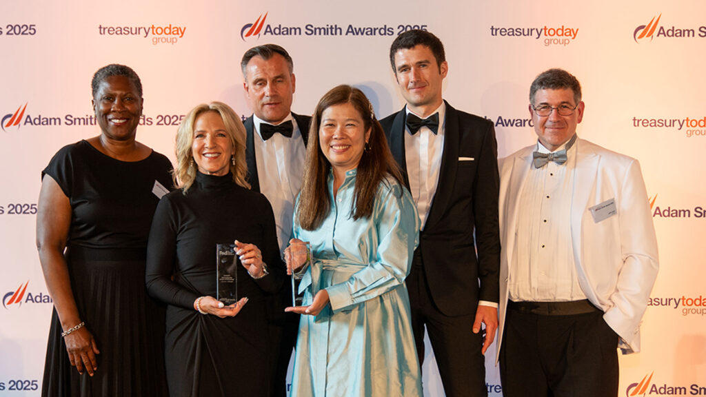 Photo of Phyllis Carter, Fedex, Brenda Allen, J.P. Morgan, Bernd Haaksman, Rebeca Wiadacz, Pawel Arabas and Jeff Lewis, Fedex.