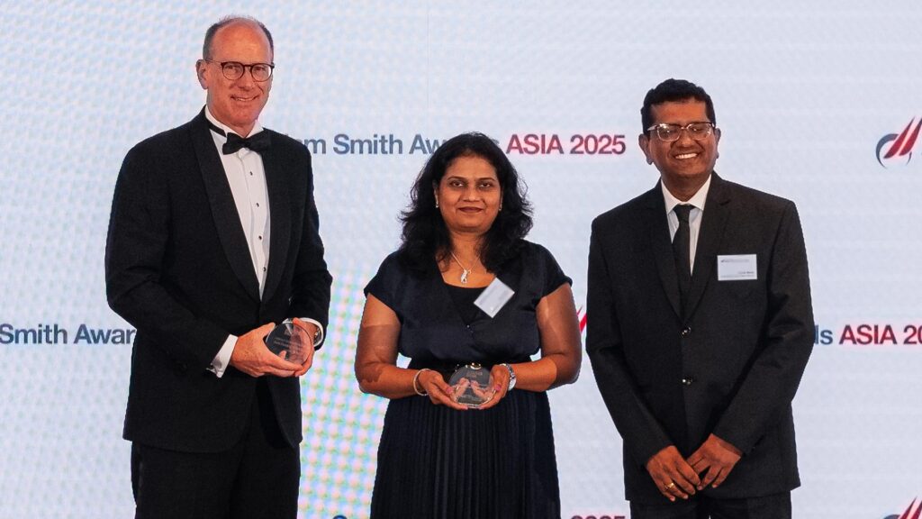 Photo of Mark Troutman, Standard Chartered, Rajita Bagkar and Ashish Metha, AM/NS India.