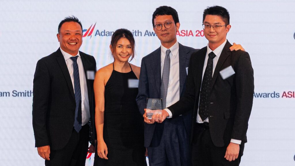 Photo of Eugene Tan, Jenny Voon, Adrian Low and Stanley Liu, OM Holdings Limited.