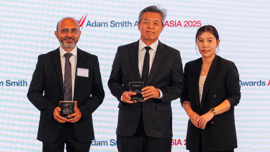 Photo of Ray Suvrodeep, HSBC, Yongyut Setthawiwat and Pornratchanee Sethakaset, Thai Union Group.