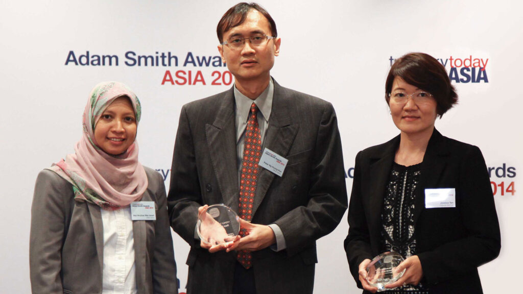 Photo of Puan Wan Norjihan Wan Ismail and Peter Ng Hoong Kee of Sime Darby and Jessica Tan of Citi.