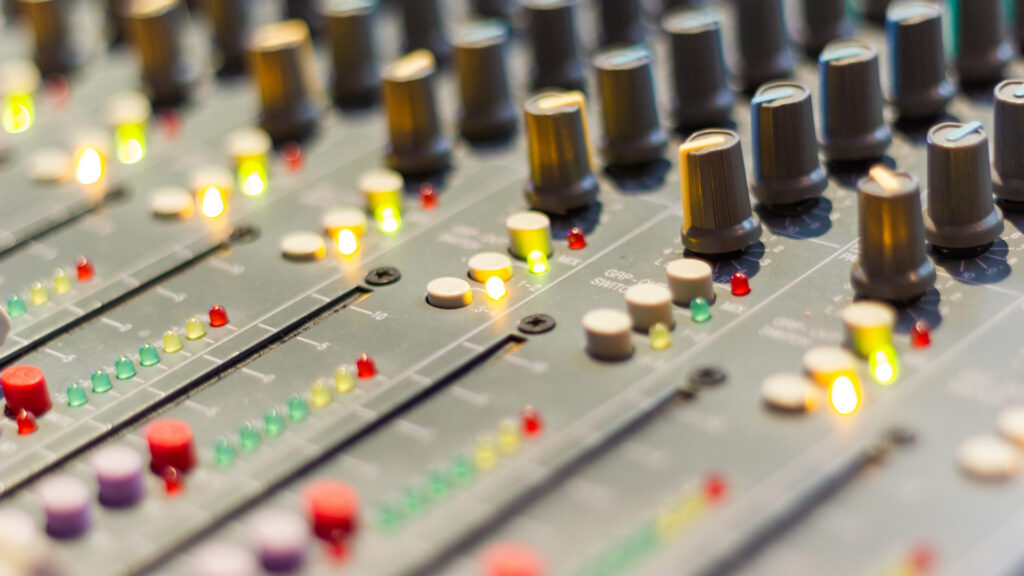 Close-up mixing control panel