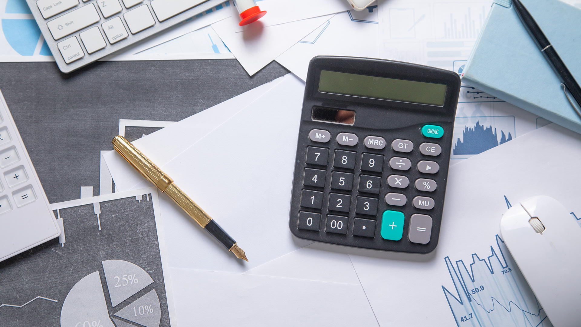 Investing in effectual finance functions