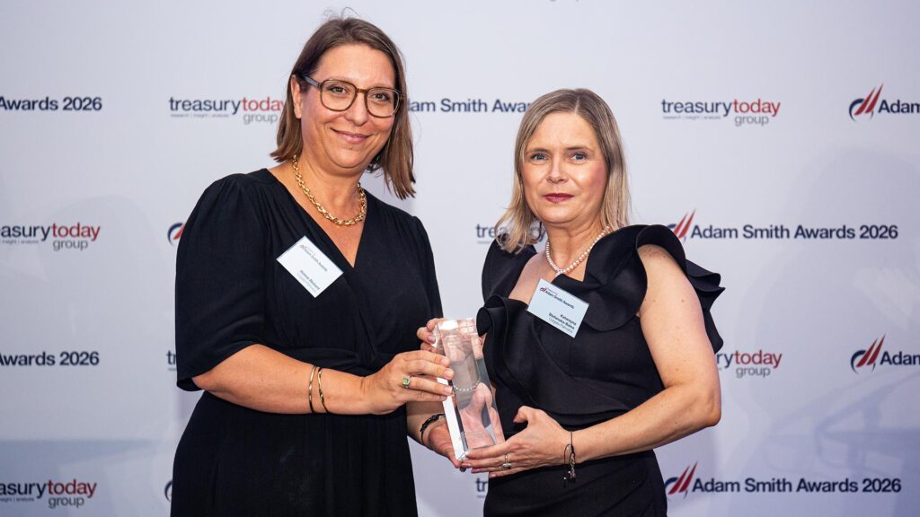 Photo of Hélène Richard and Katarzyna Stefanska-Balos, Colgate-Palmolive.
